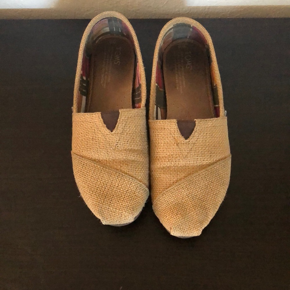 Tan/Natural burlap Toms